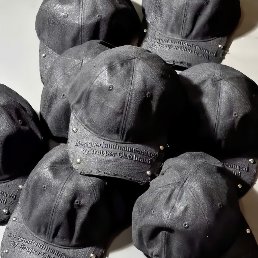 TRAPPER CLUB - Metal - Charm Cap - Unisex
