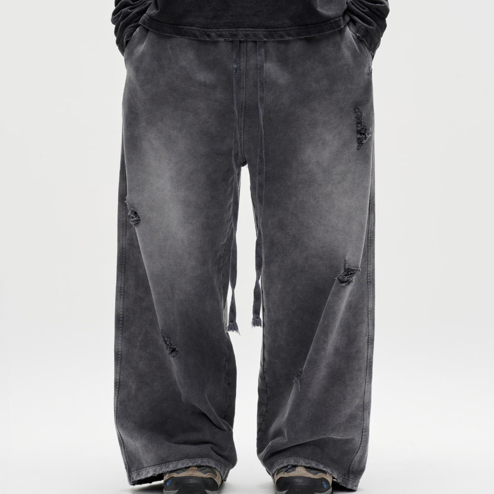 FNOS - Washed Ripped Sweatpants - Comfortable Pants - Daily Wear - Unisex