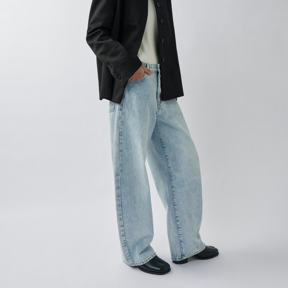 HIGHCHIC - Trace Jeans Light Blue - Comfortable Pants - Daily Wear - Female