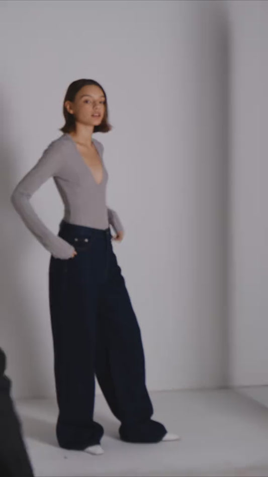 HIGHCHIC - Slit Bodysuit - Female